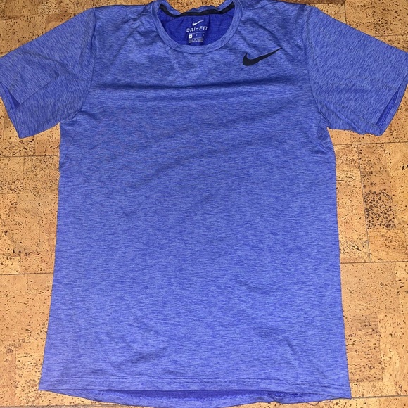 Nike dry-fit tee - Picture 1 of 4
